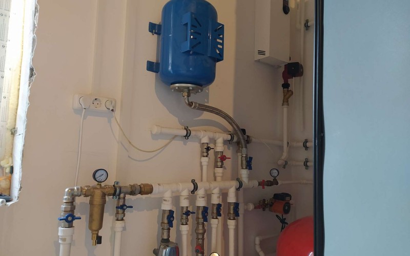 Распределительный коллектор воды по дому