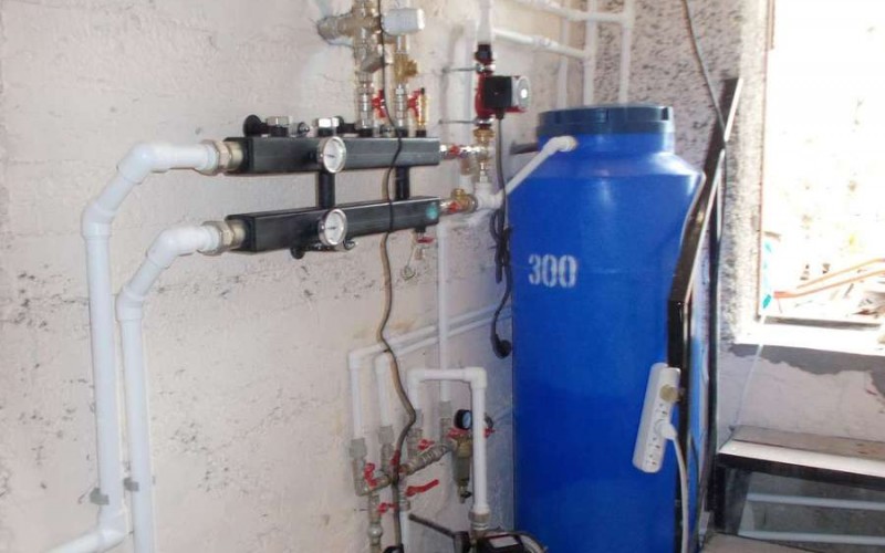 Насосная станция для водоснабжения в частном доме.