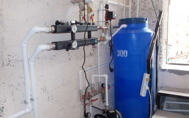 Насос с накопительной емкостью для водоснабжения